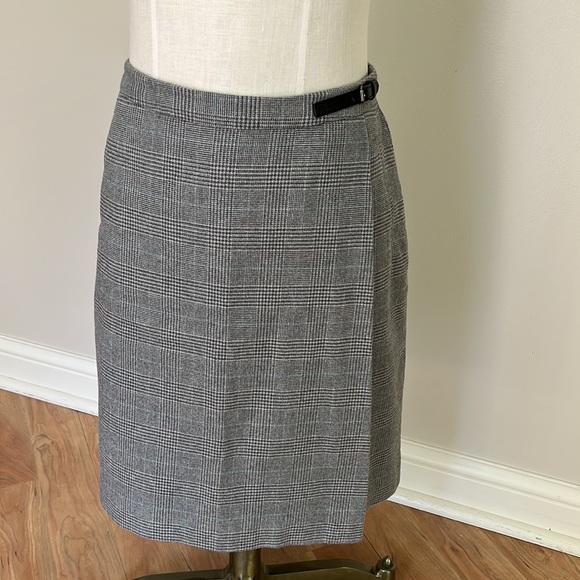 L.L. Bean classic fit grey plaid glen plaid kilt skirt size 10 - Picture 1 of 12
